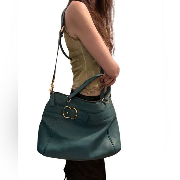 Gucci Green Shoulder Bag with Gold Hardware - Picture 12 of 12